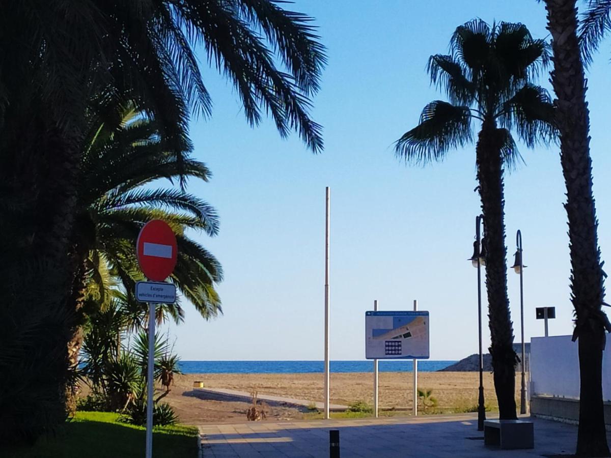 Encantador Apartamento Frente A La Playa De Bara Roda de Bara Bagian luar foto